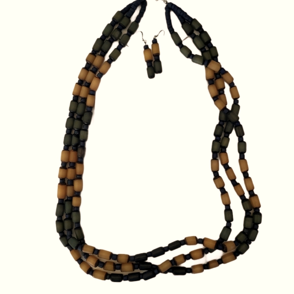 Natural Blue/Blue Green Wood Like Necklace